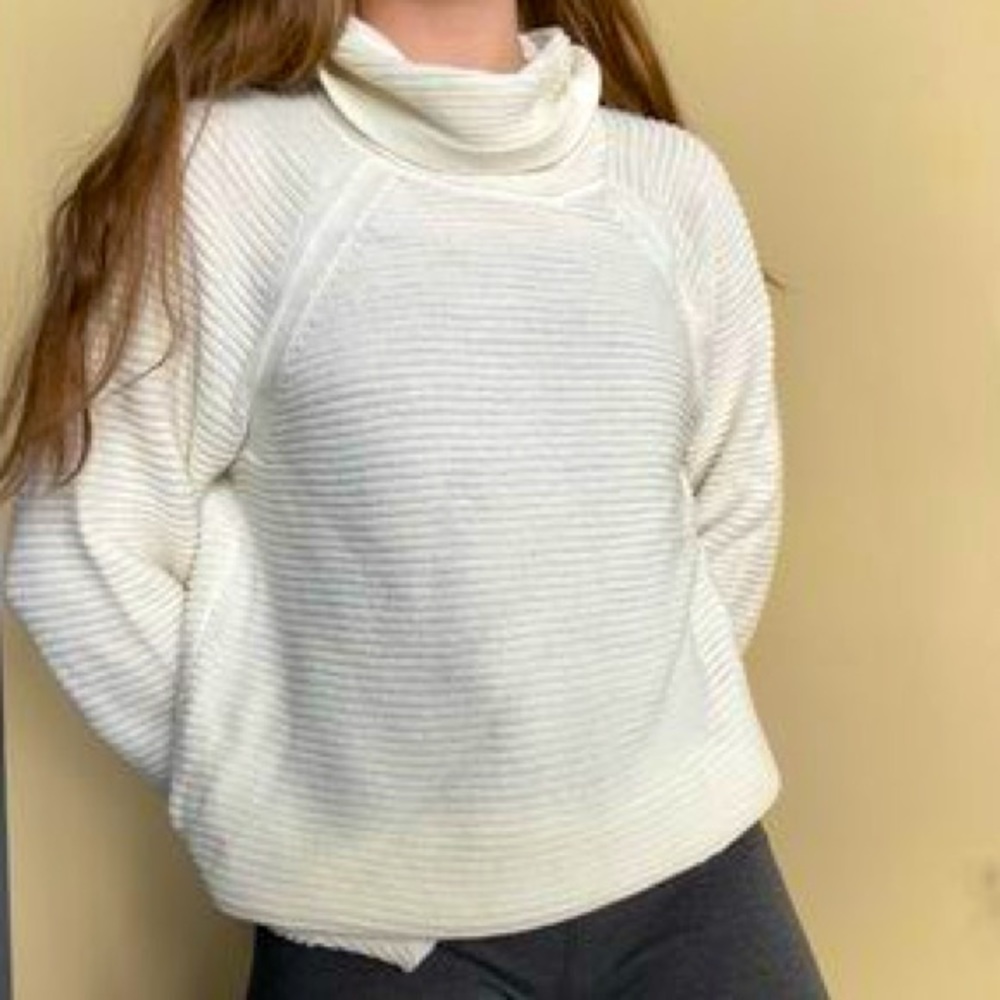 Kenneth Cole Reaction Oversized Cowl Neck Sweater L